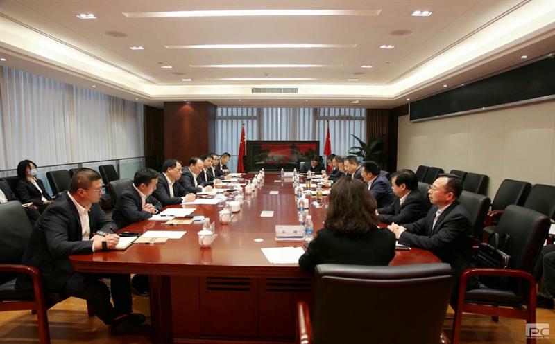 四川资源与中国二十二冶集团举行工作座谈