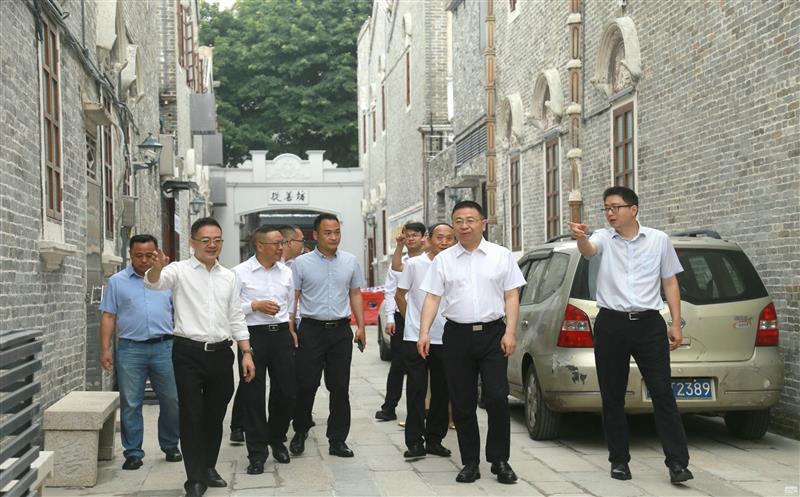 四川资源集团领导赴中山市石岐街道从善坊老旧小区改造项目调研指导