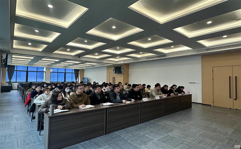 大力弘扬宪法精神，推动进一步全面深化改革 ——兴蜀设计集团开展第五期法律法规知识培训会